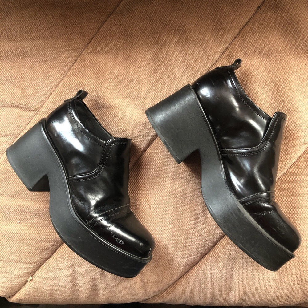 Vagabond platform slip on shoes black faux leather
